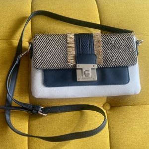 {Apt 9} Convertible Purse/Clutch